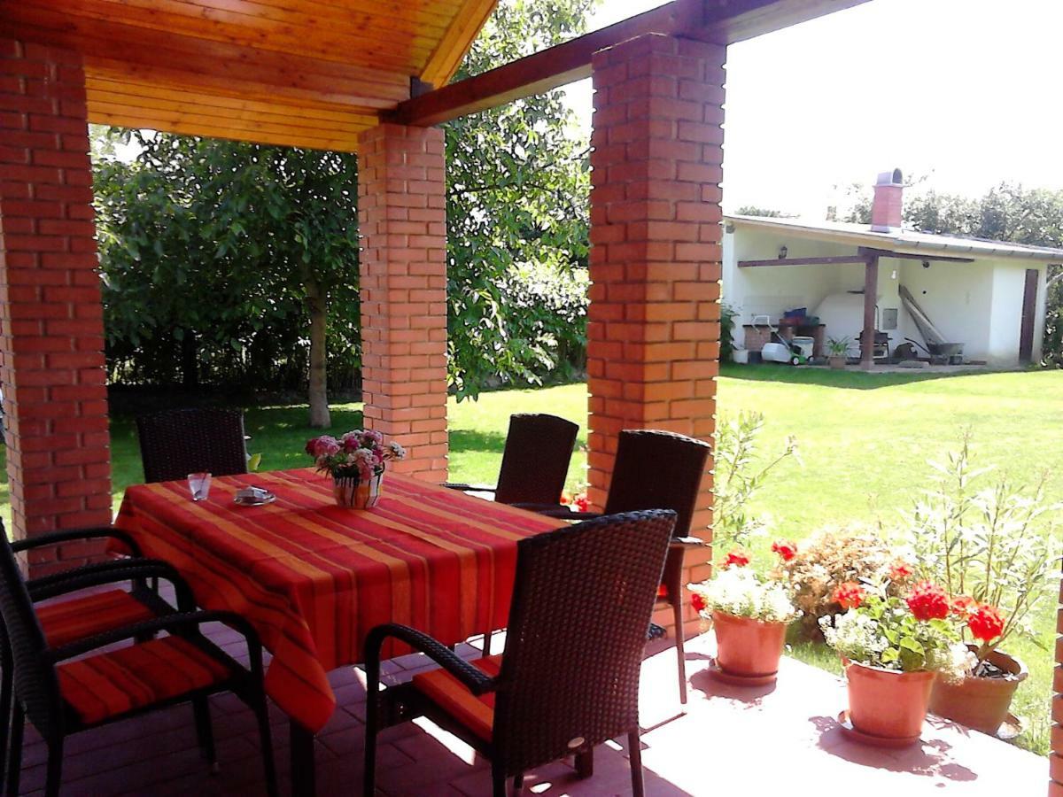 Tiszavirág Vendégház Tiszabábolna Exterior foto